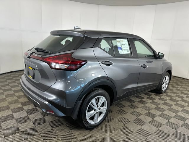 Used 2024 Nissan Kicks S image 3