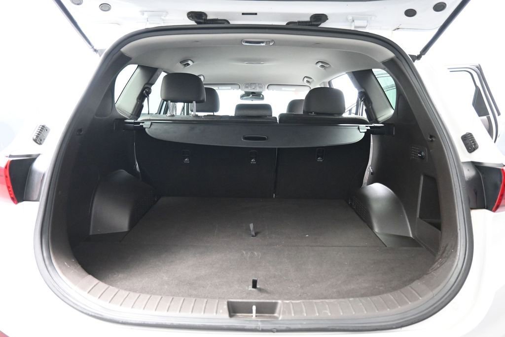Used 2020 Hyundai Santa Fe SE FWD image 24