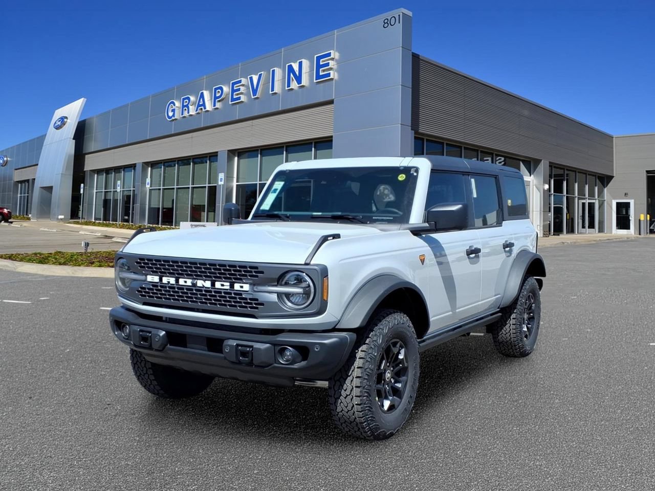 New 2026 Ford Bronco Badlands AWD/4WD image 1