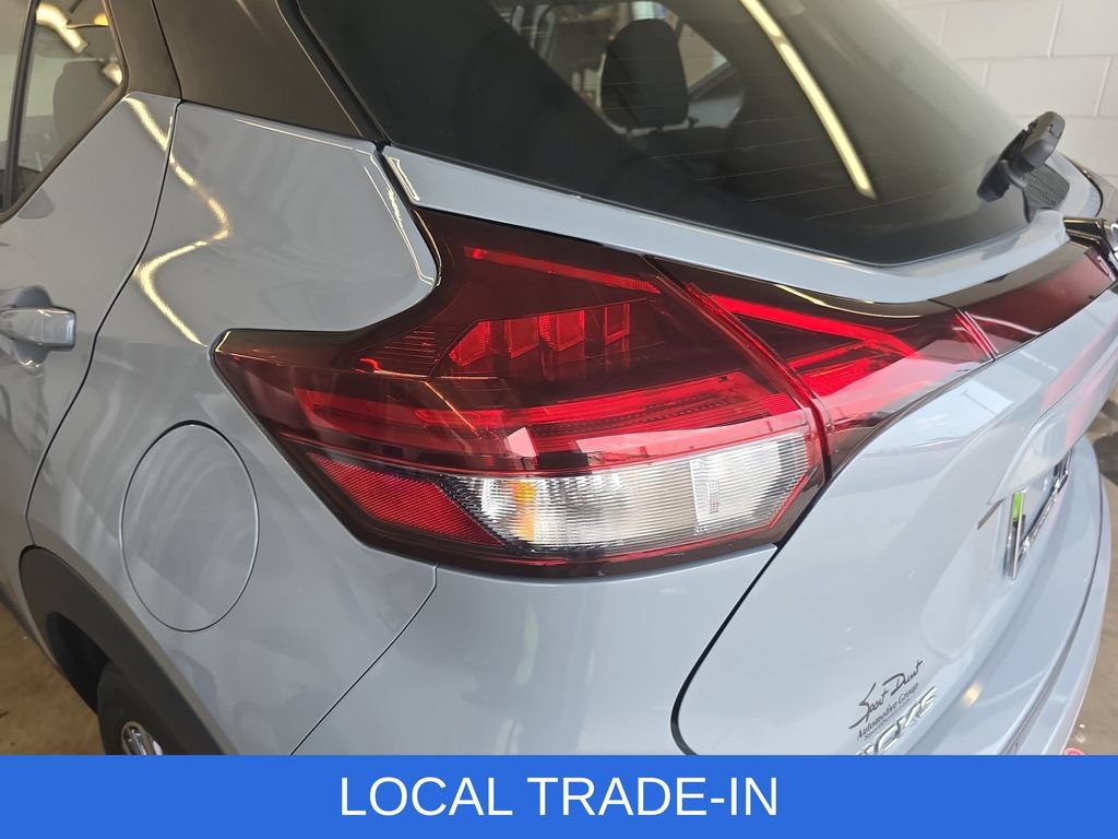 Used 2023 Nissan Kicks SV FWD image 21