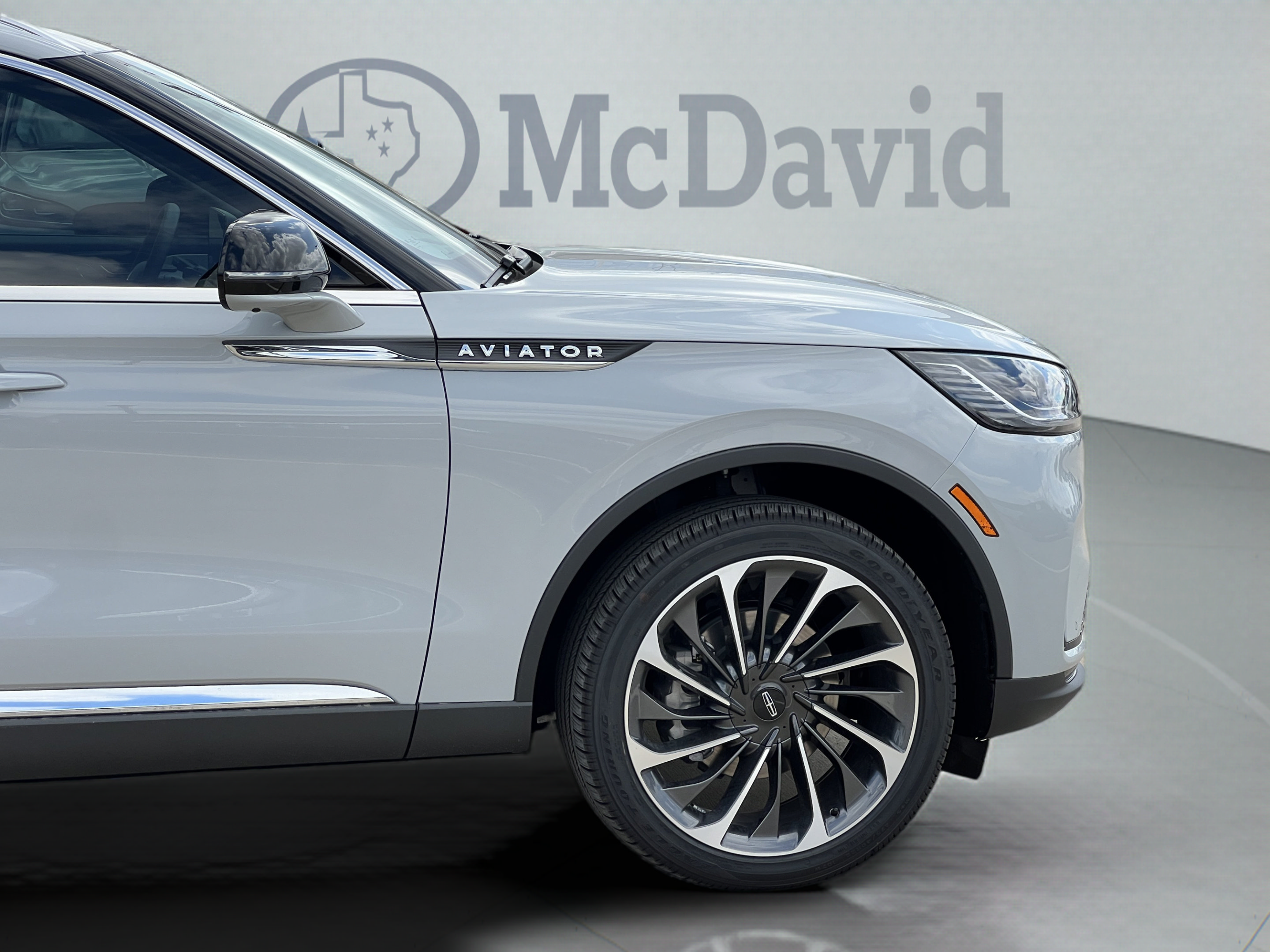 New 2027 Lincoln Aviator Reserve AWD/4WD image 12
