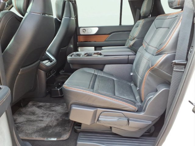 Used 2024 Lincoln Navigator L Black Label AWD/4WD image 22