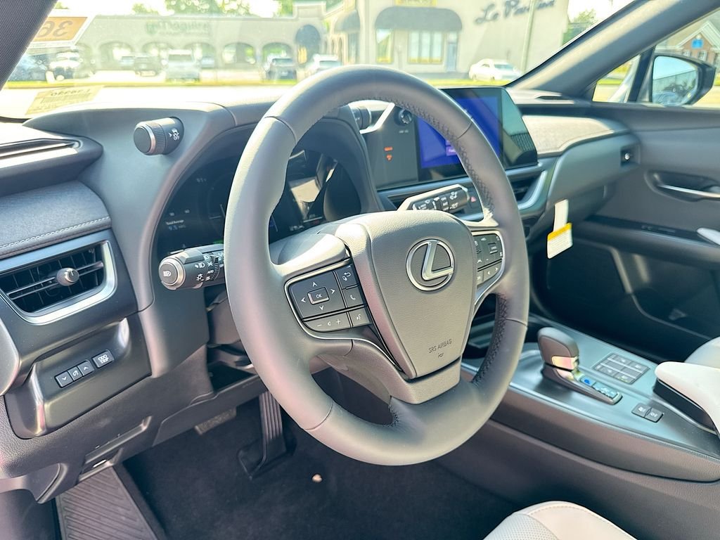New 2026 Lexus UX 300h FWD image 20
