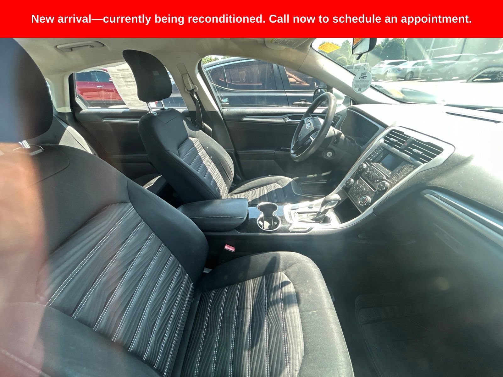 Used 2016 Ford Fusion SE FWD image 12