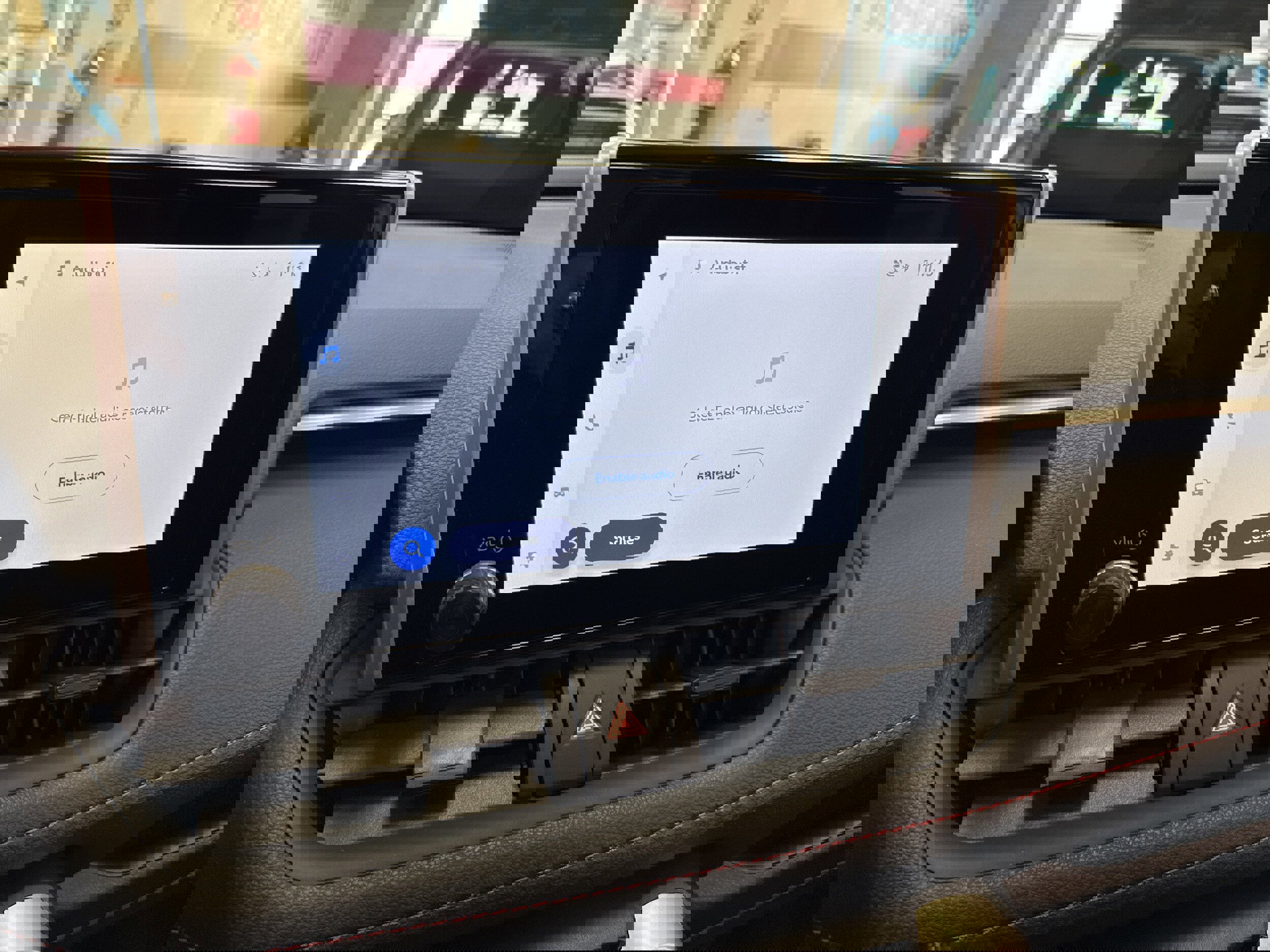 Used 2024 Toyota RAV4 SE w/ Weather & Moonroof Package image 39