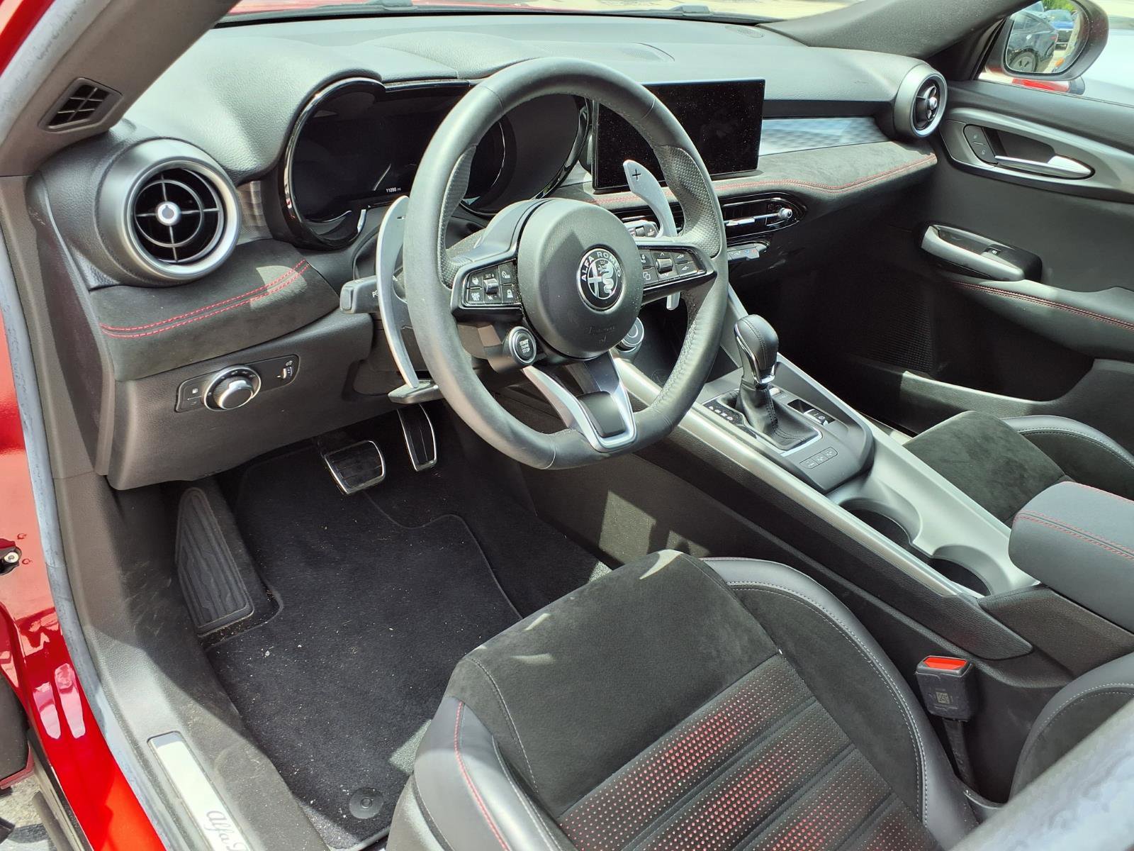 Used 2024 Alfa Romeo Tonale Veloce AWD/4WD image 15