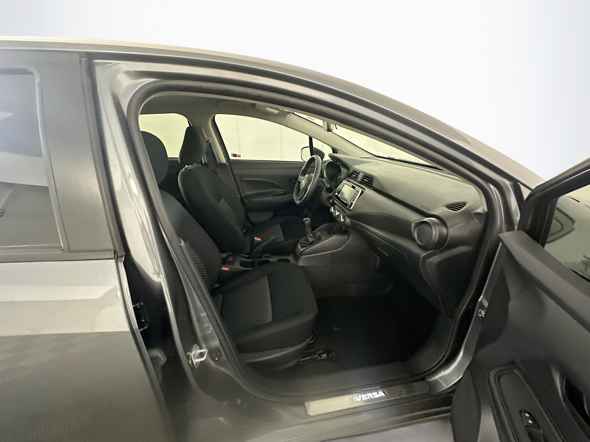 Used 2023 Nissan Versa S w/ Electronics Package image 29