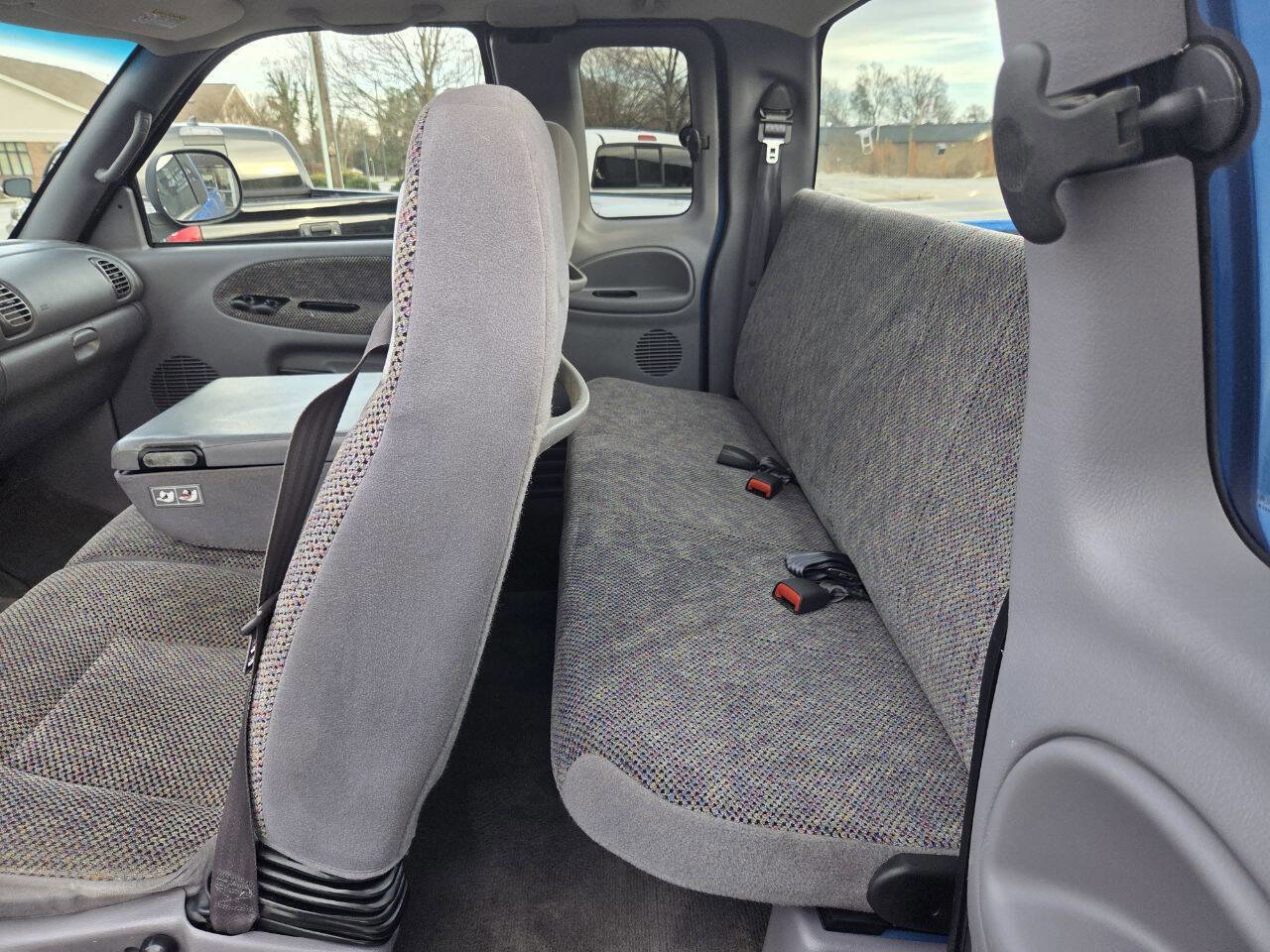 Used 2000 Dodge Ram 1500 Truck SLT image 14