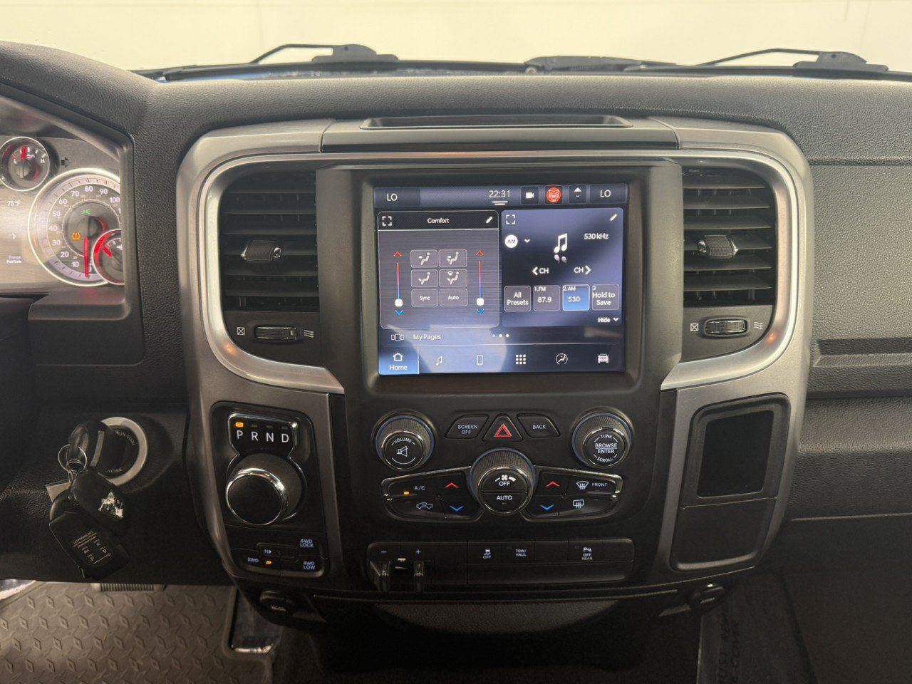 Used 2022 RAM 1500 Warlock AWD/4WD image 18