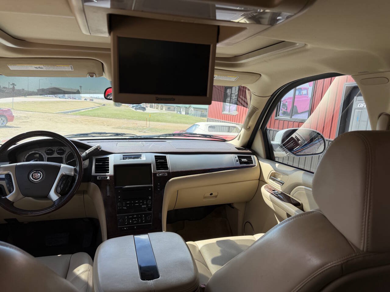 Used 2009 Cadillac Escalade AWD image 12