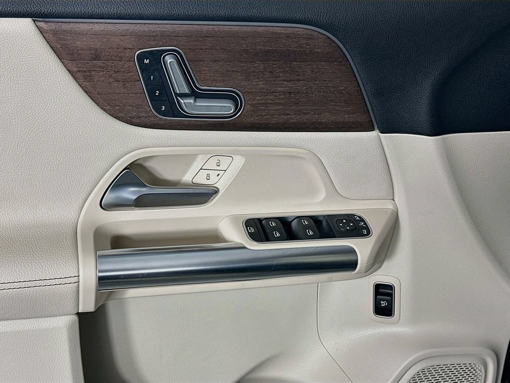 Certified 2023 Mercedes-Benz GLA 250 image 17