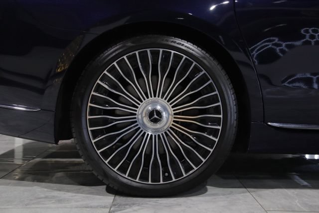 Used 2025 Mercedes-Benz Maybach S 580 4MATIC image 39