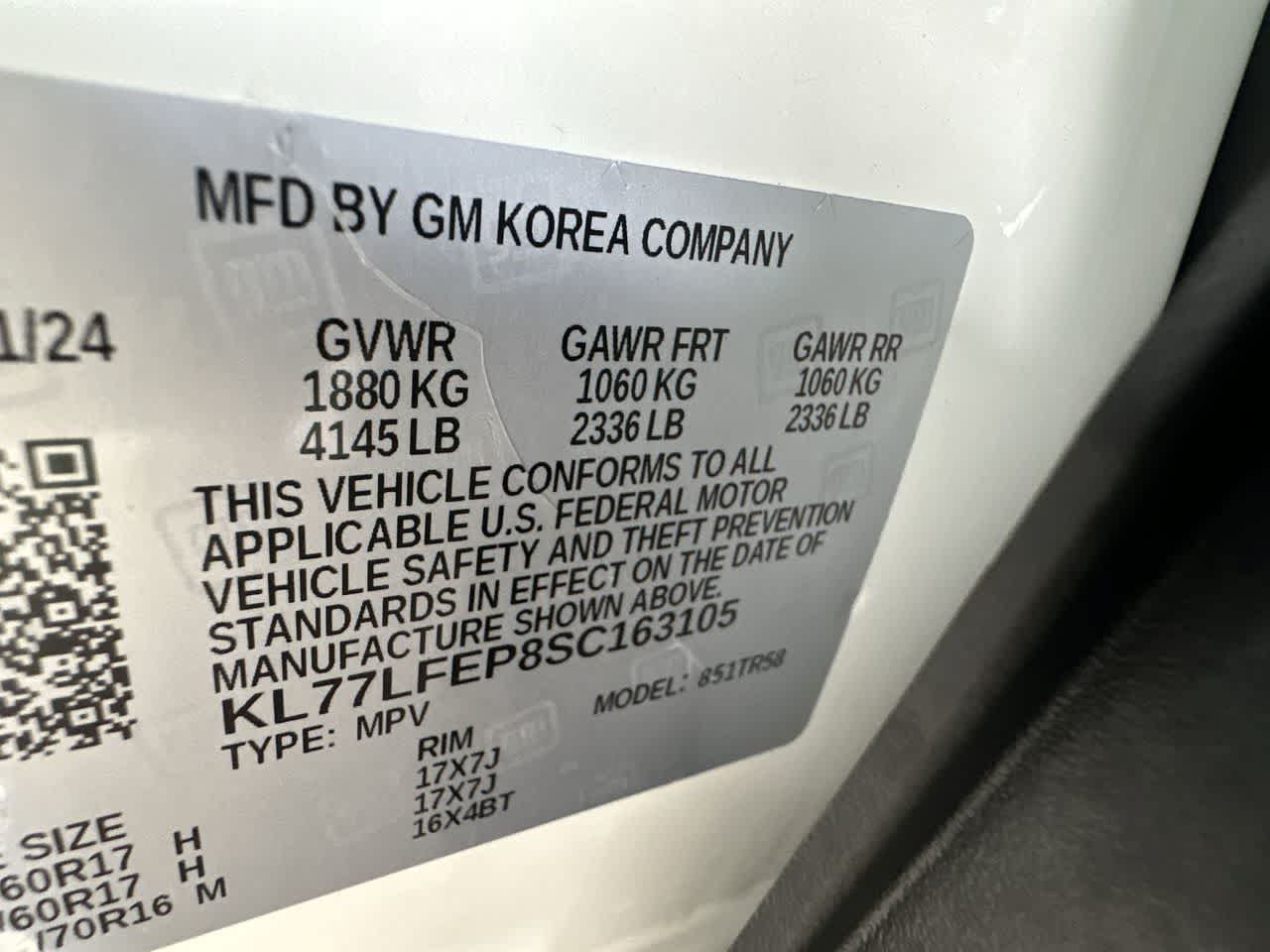 Used 2025 Chevrolet Trax LS FWD image 29