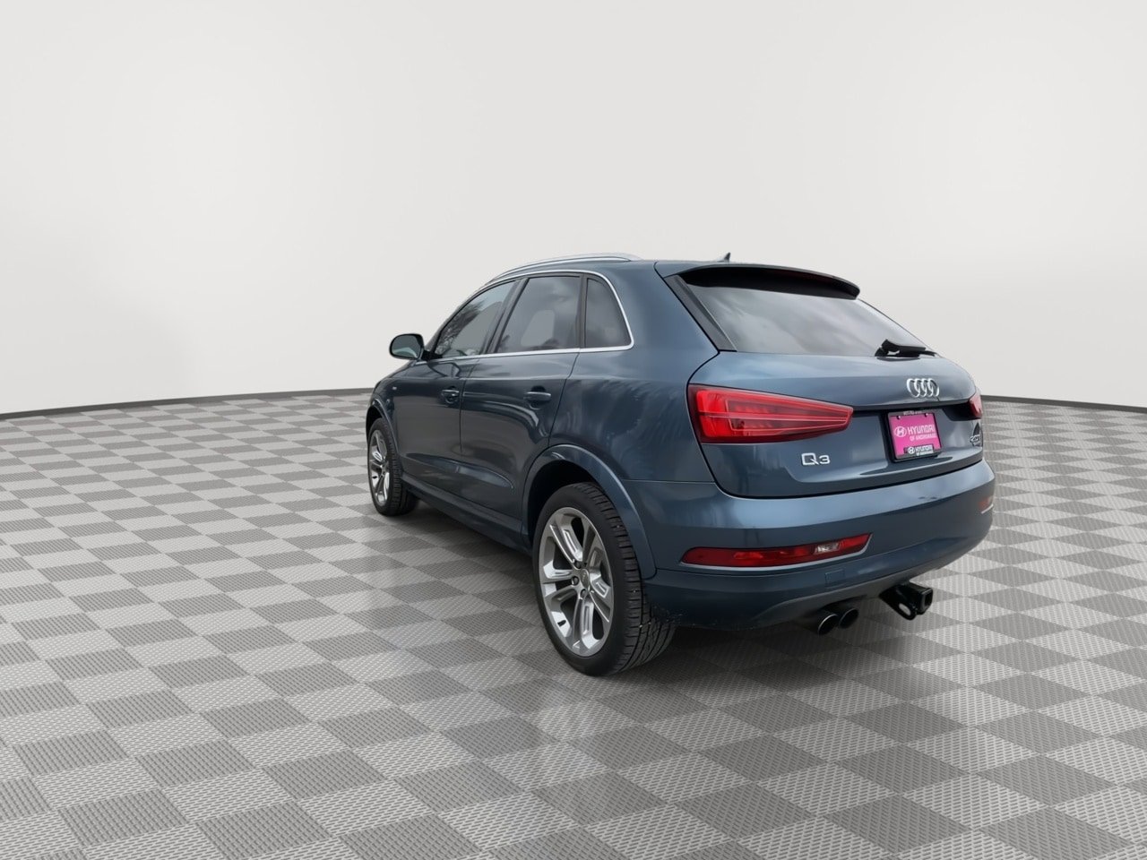 Used 2018 Audi Q3 2.0T Premium Plus w/ Premium Plus Package AWD/4WD image 6