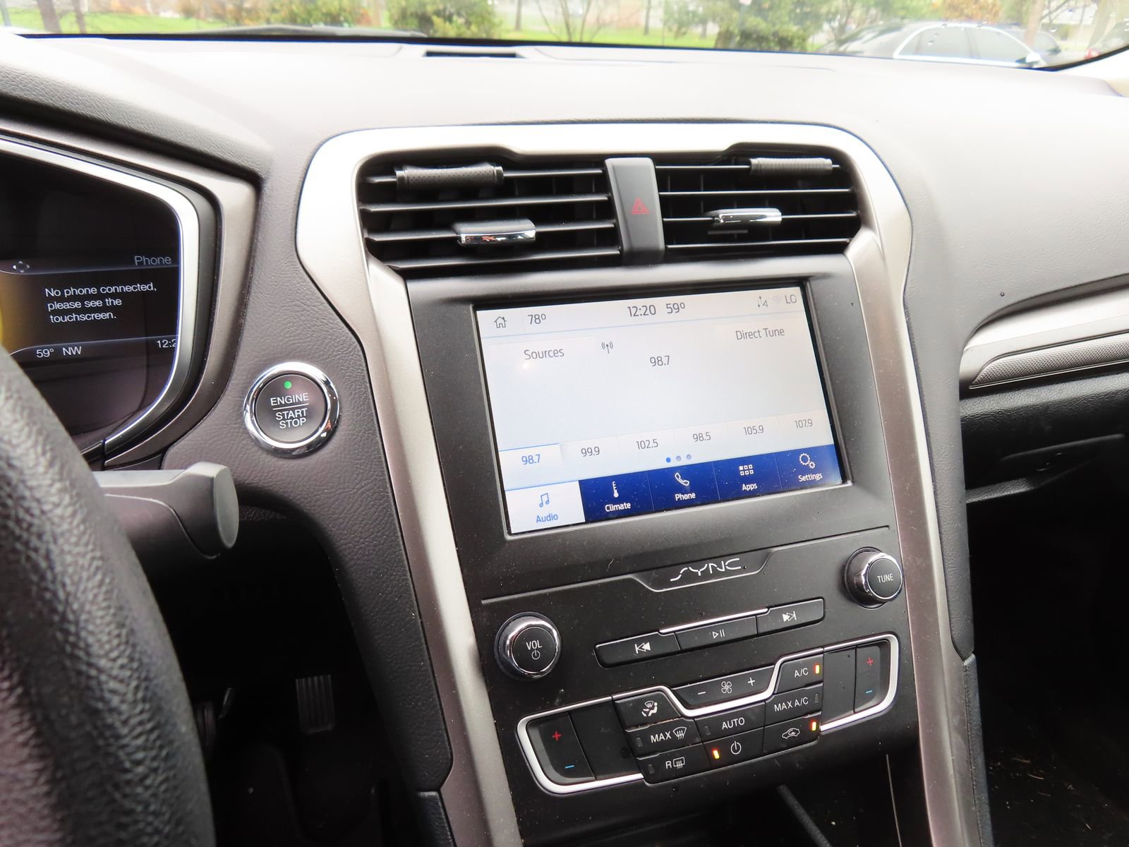 Used 2019 Ford Fusion SE image 21