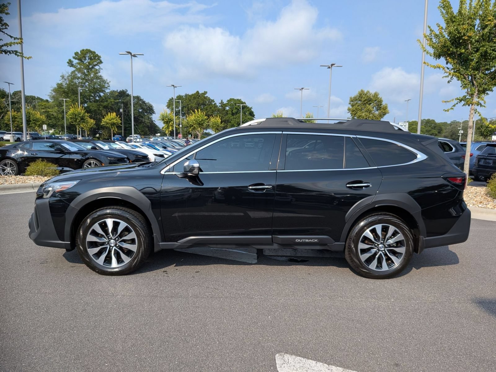 Used 2025 Subaru Outback Touring XT w/ Popular Package #2 AWD/4WD image 6