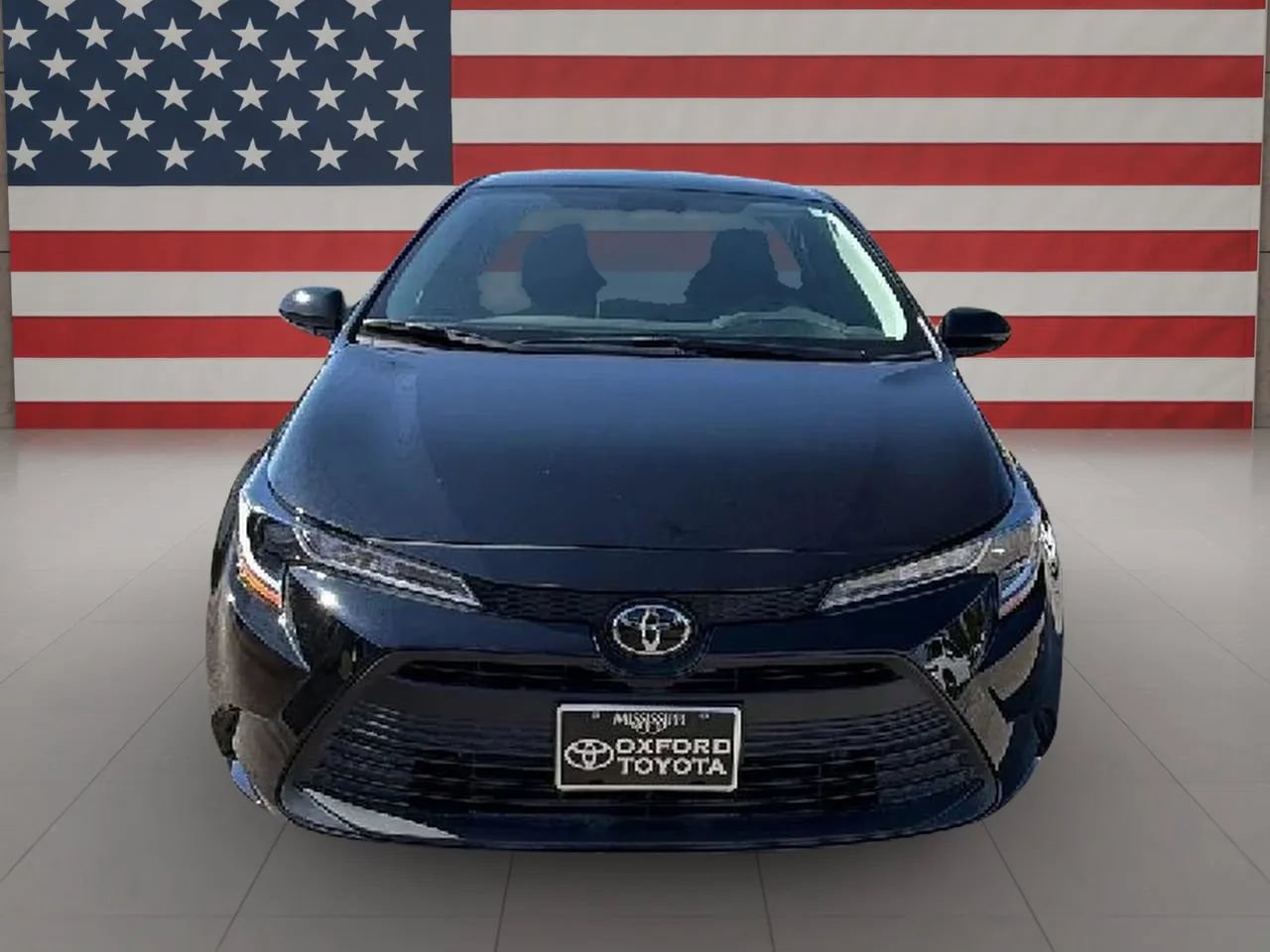 Used 2026 Toyota Corolla LE FWD image 2