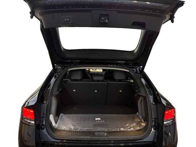 New 2026 Nissan Leaf Platinum+ w/ Cargo Package (Platinum+) FWD image 9