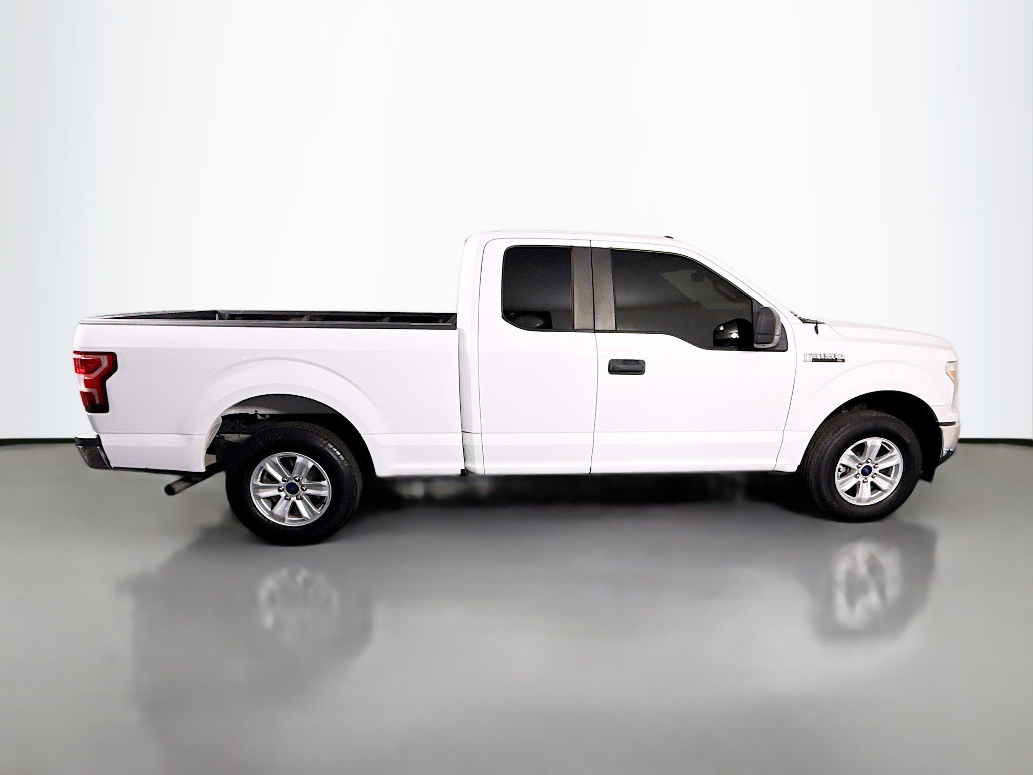 Used 2019 Ford F150 XL w/ Equipment Group 101A Mid RWD image 11