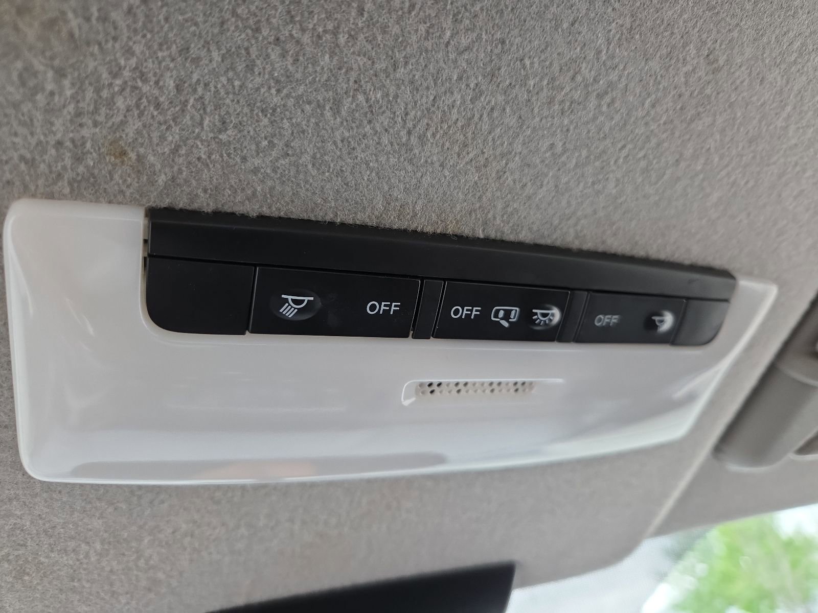 Used 2023 Nissan Kicks S image 22