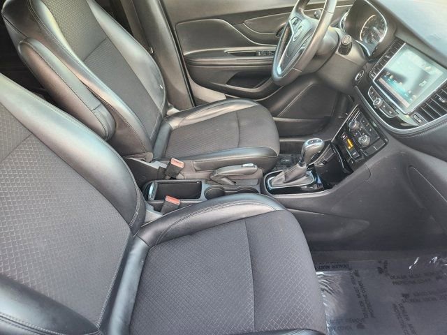 Used 2020 Buick Encore Preferred image 19
