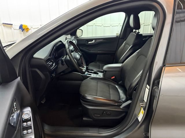 Used 2024 Ford Escape ST-Line AWD/4WD image 28