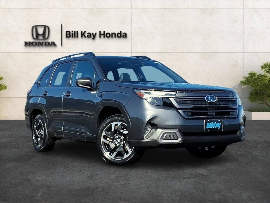 Used 2025 Subaru Forester Limited w/ Popular Package AWD/4WD image 1