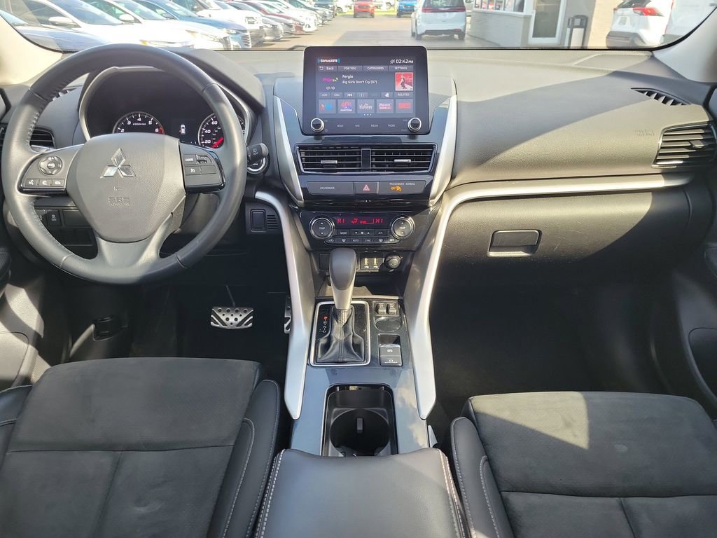 Used 2022 Mitsubishi Eclipse Cross SE image 11