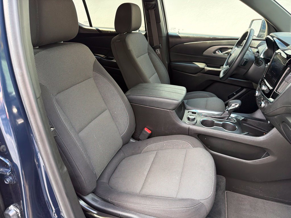 Used 2023 Chevrolet Traverse LT FWD image 31