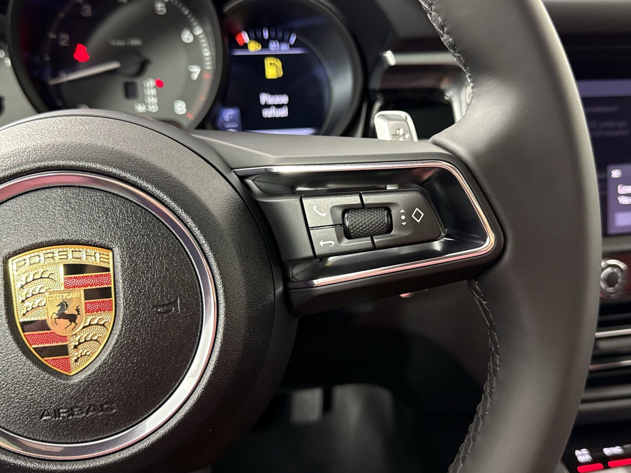 New 2025 Porsche Macan image 19