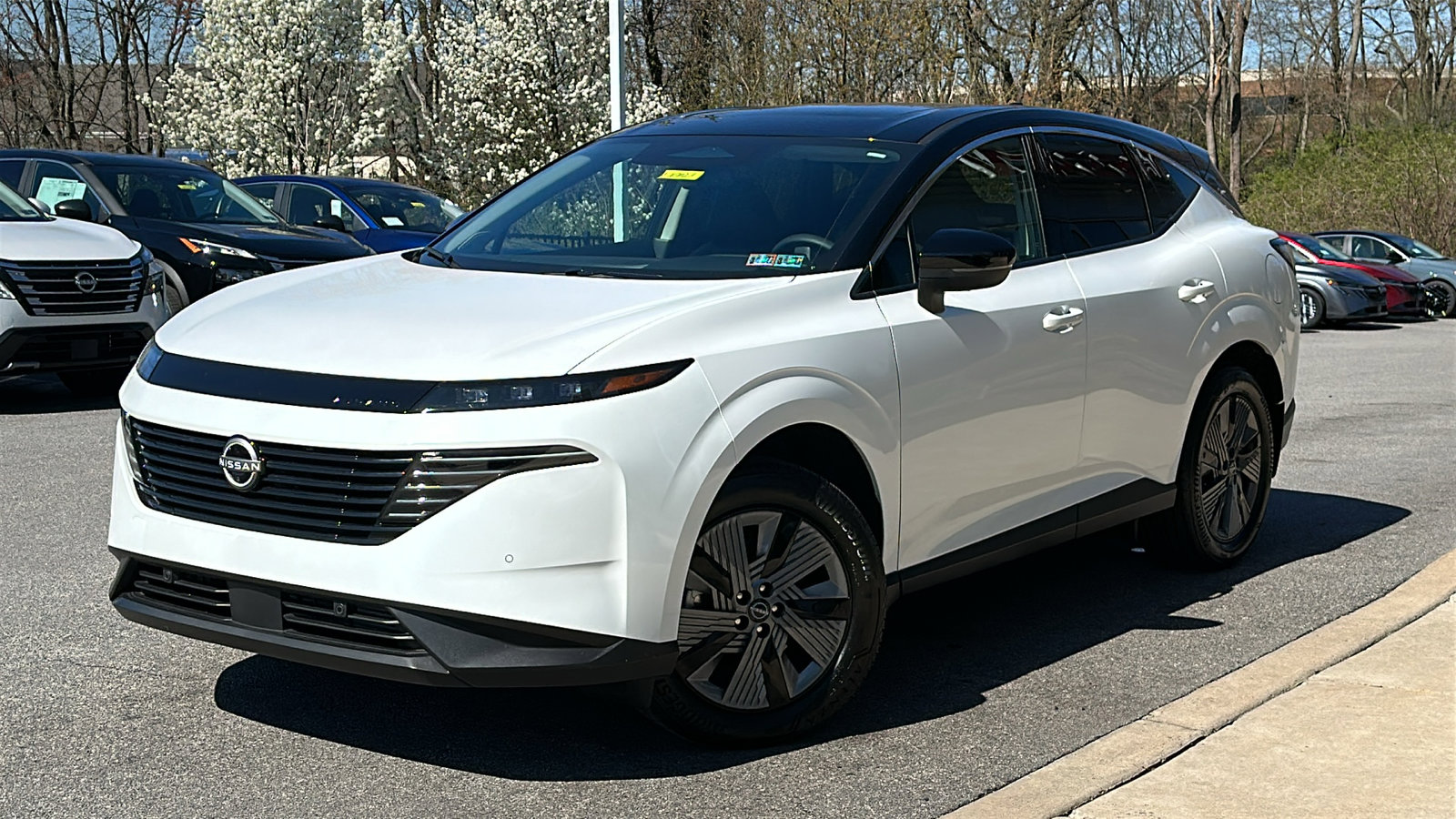 Certified 2025 Nissan Murano SL w/ Cargo Package image 1
