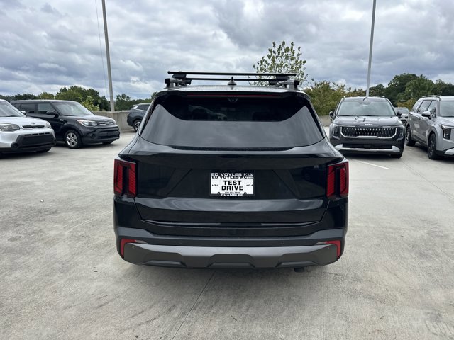 Used 2025 Kia Sorento SX Prestige w/ Olive Brown Leather Package image 7