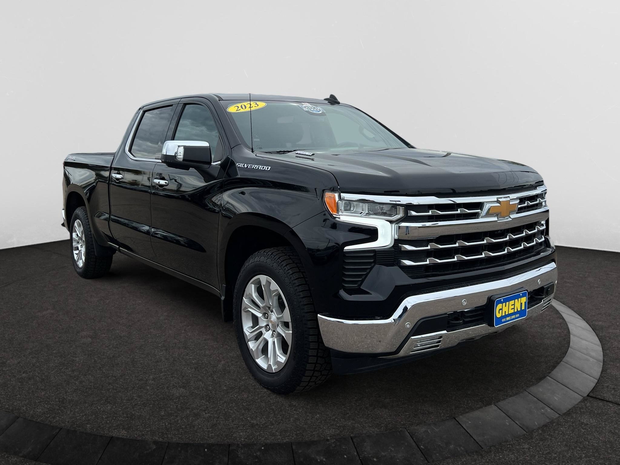 Used 2023 Chevrolet Silverado 1500 LTZ AWD/4WD image 4