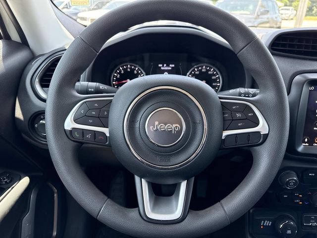 Used 2023 Jeep Renegade Latitude AWD/4WD image 14