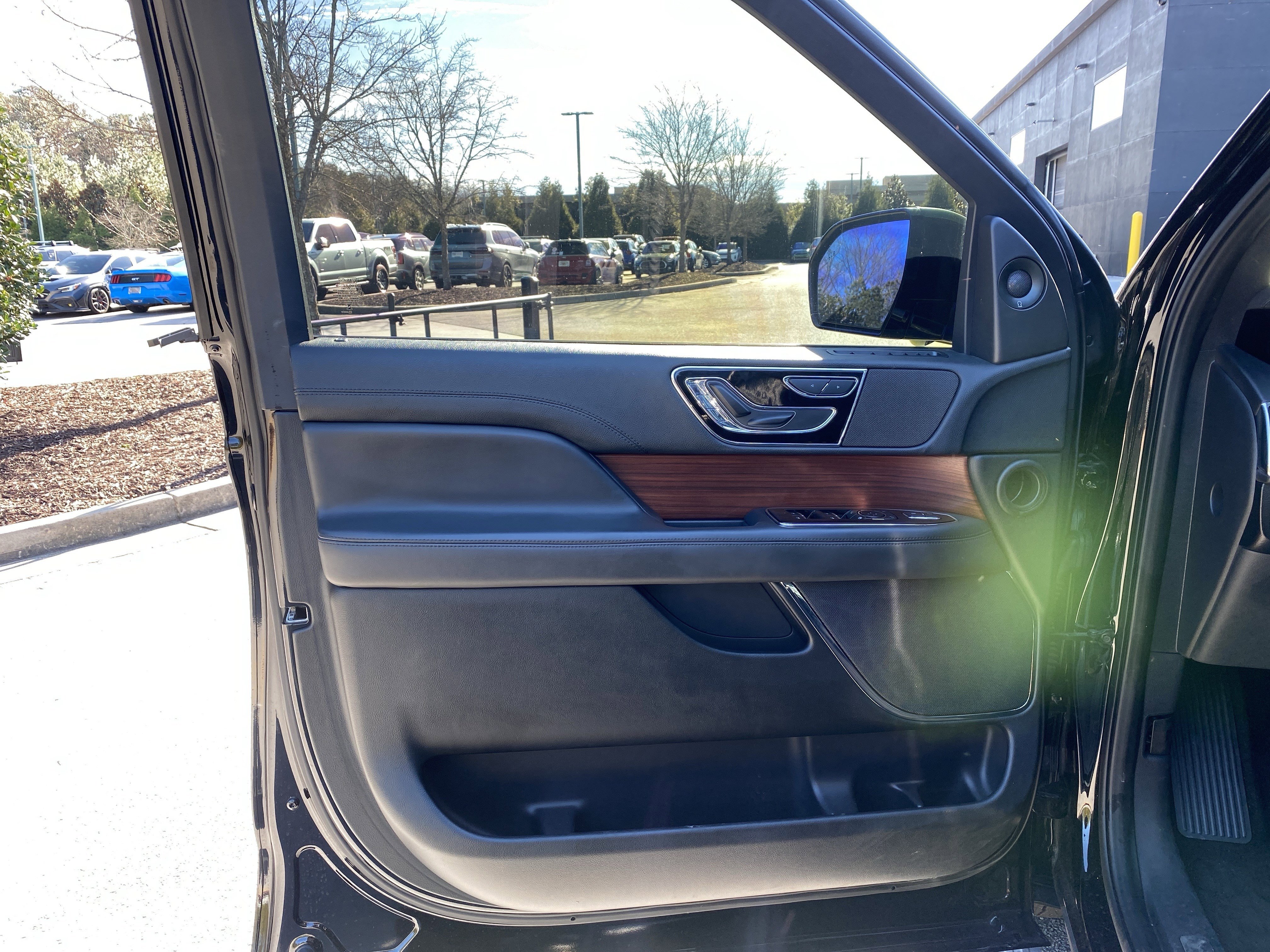 Used 2024 Lincoln Navigator L 4WD image 18