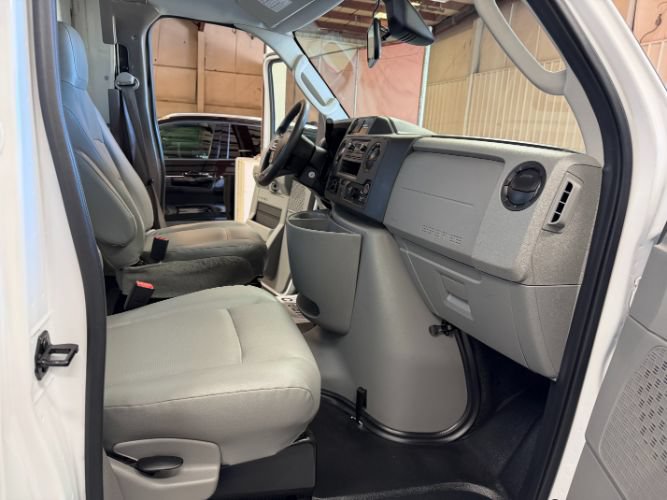 Used 2023 Ford E-350 and Econoline 350 Super Duty w/ Driver's Safety Package RWD image 25
