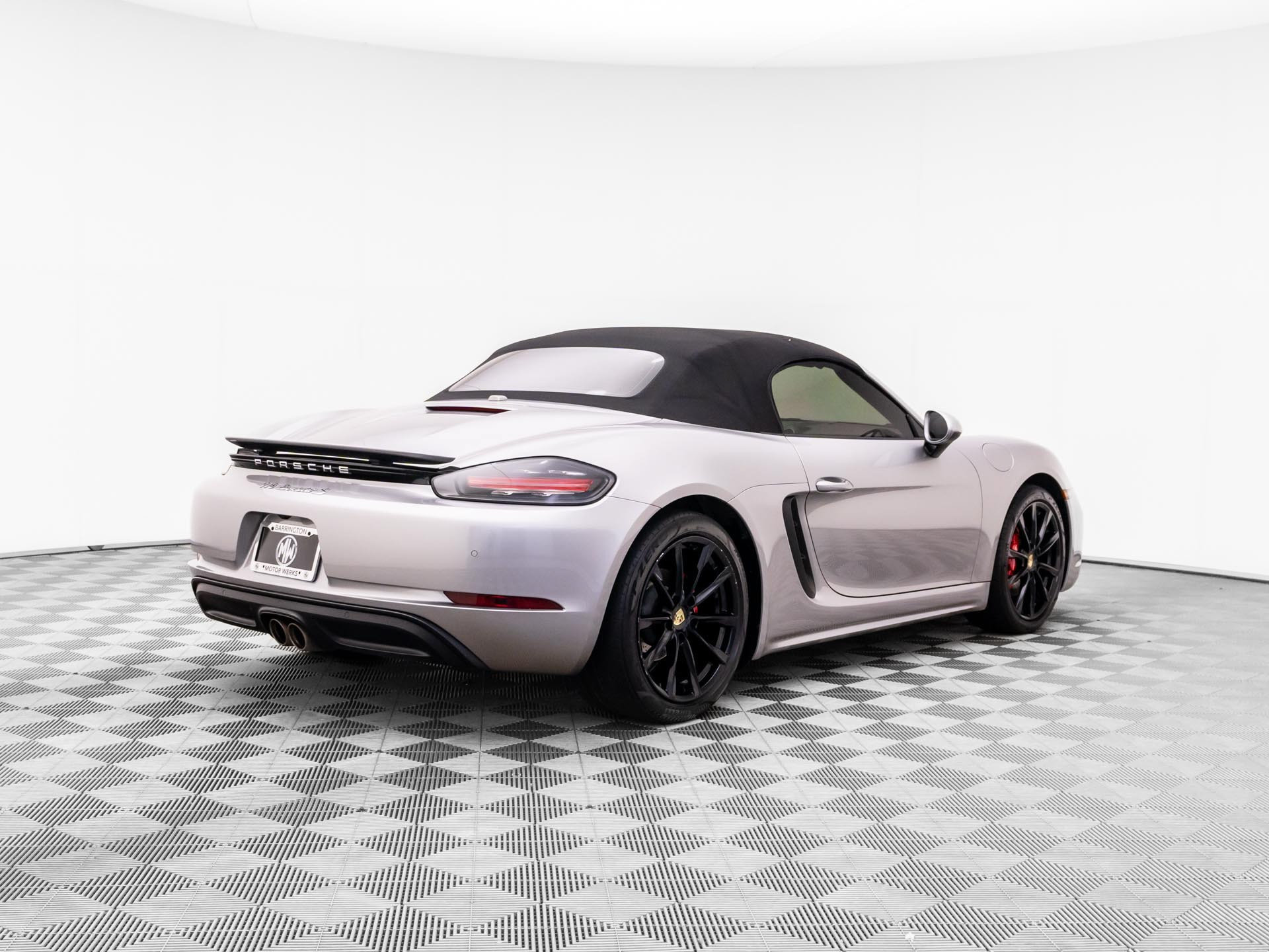 Used 2017 Porsche 718 Boxster S RWD image 8