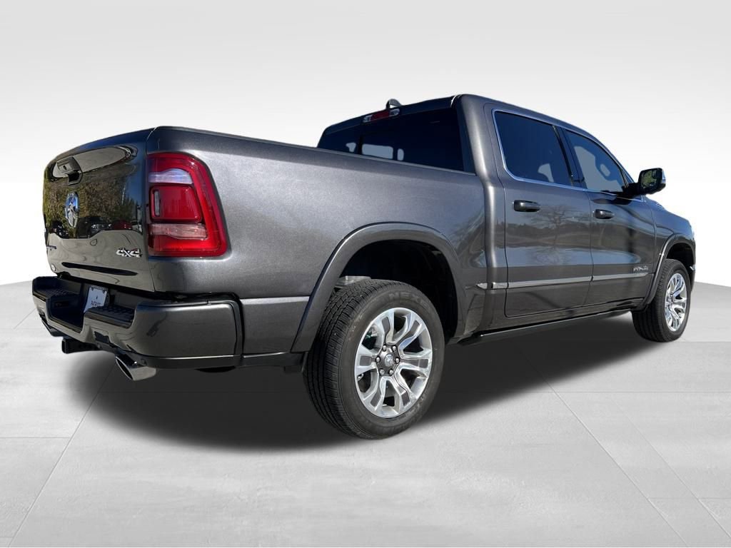 Used 2023 RAM 1500 Limited w/ Body Color Bumper Group image 4
