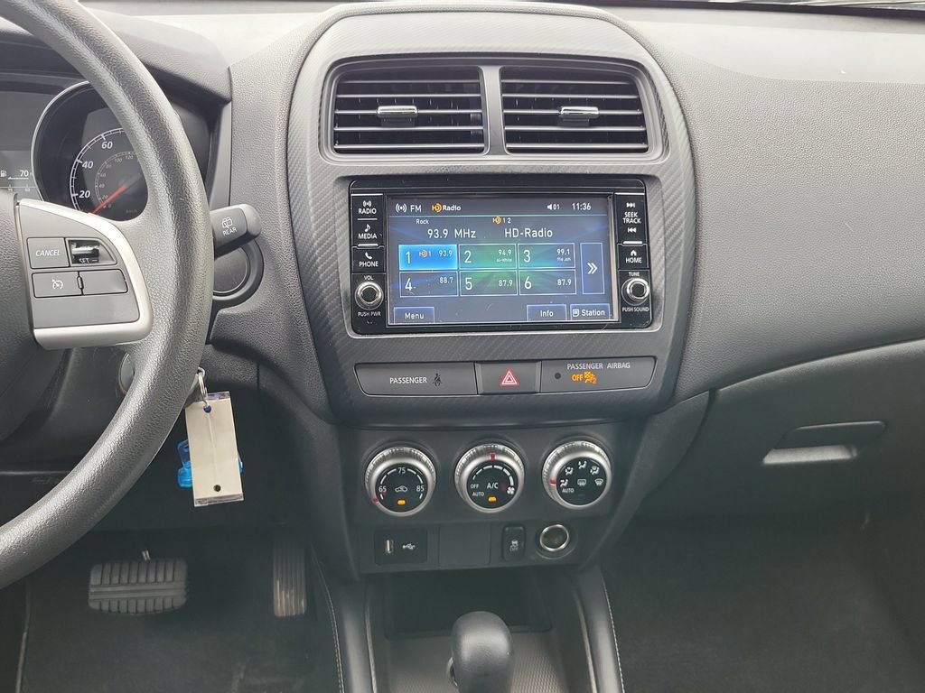 Used 2023 Mitsubishi Outlander Sport ES AWD/4WD image 29