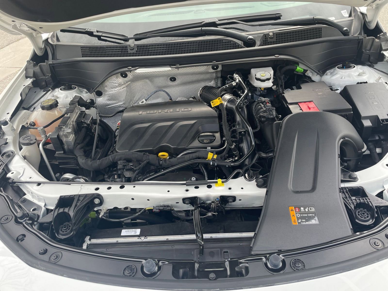 Used 2025 Buick Envista Preferred image 32