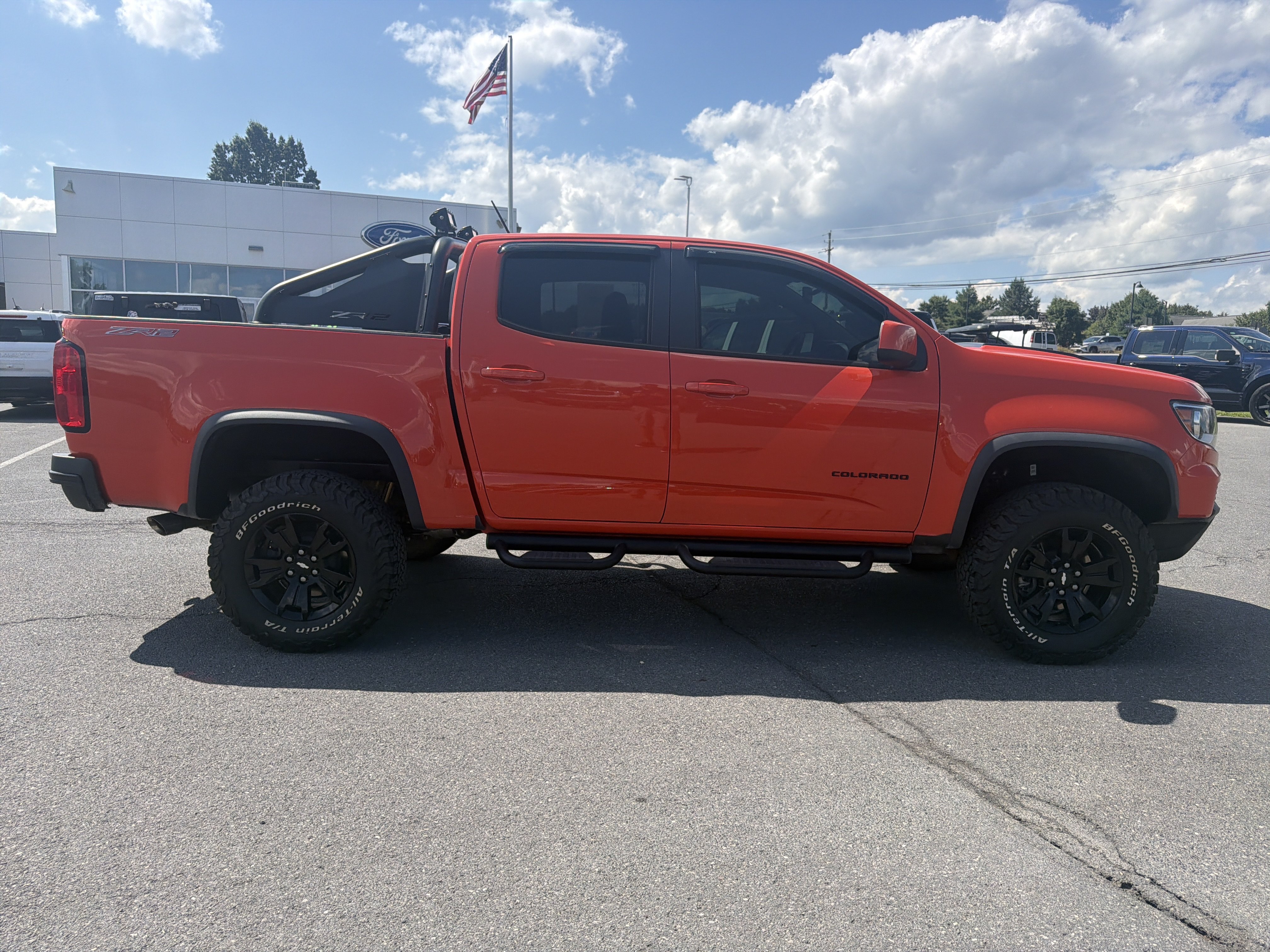 Used 2022 Chevrolet Colorado ZR2 w/ ZR2 Dusk Special Edition AWD/4WD video 2