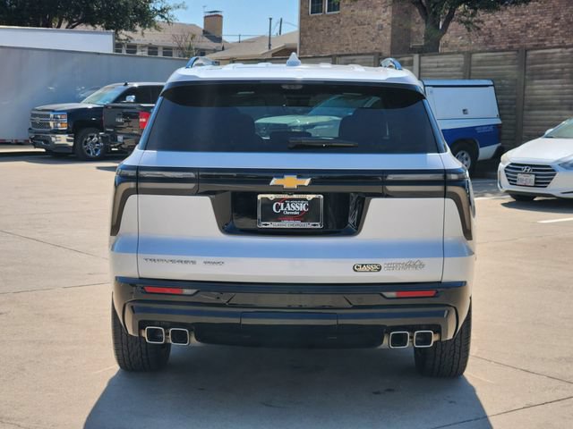 Used 2025 Chevrolet Traverse High Country AWD/4WD image 14
