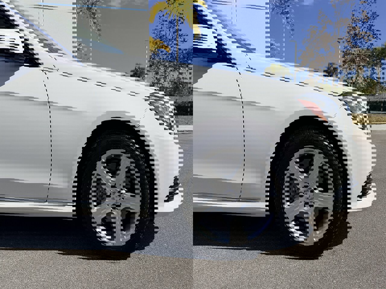 Used 2014 Mercedes-Benz E 350 Sedan w/ Premium 1 Package image 8