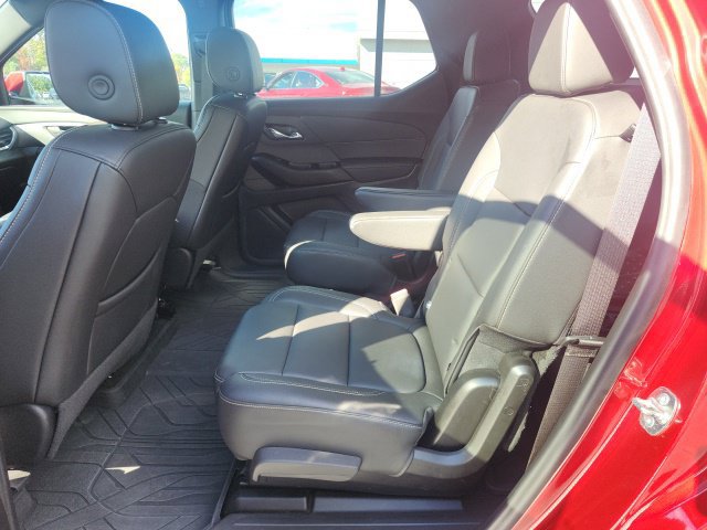 Certified 2023 Chevrolet Traverse LT w/ LT Premium Package AWD/4WD image 31