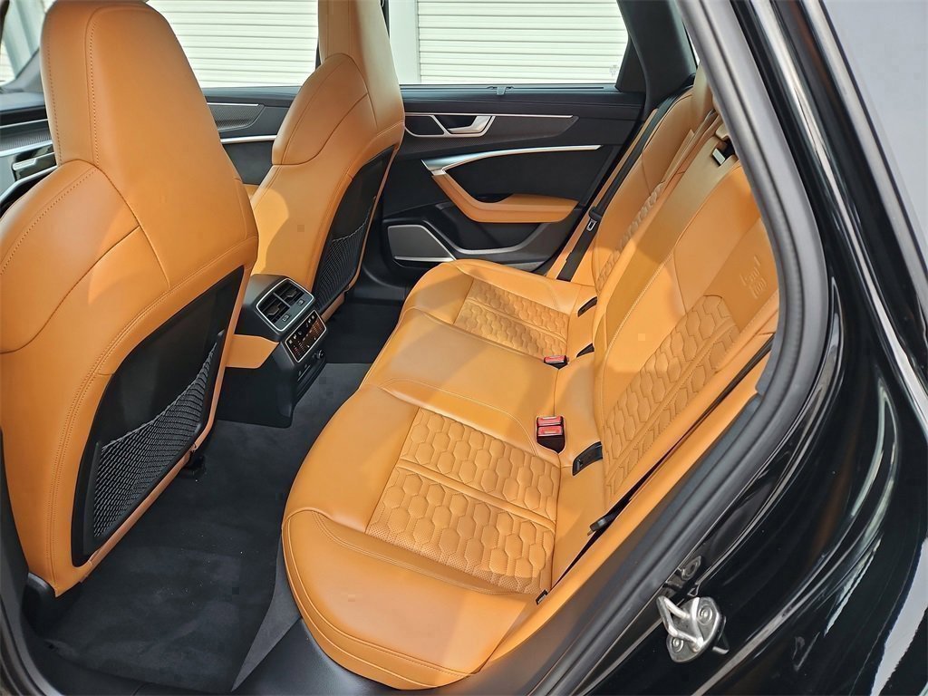 Used 2024 Audi RS 6 performance image 36