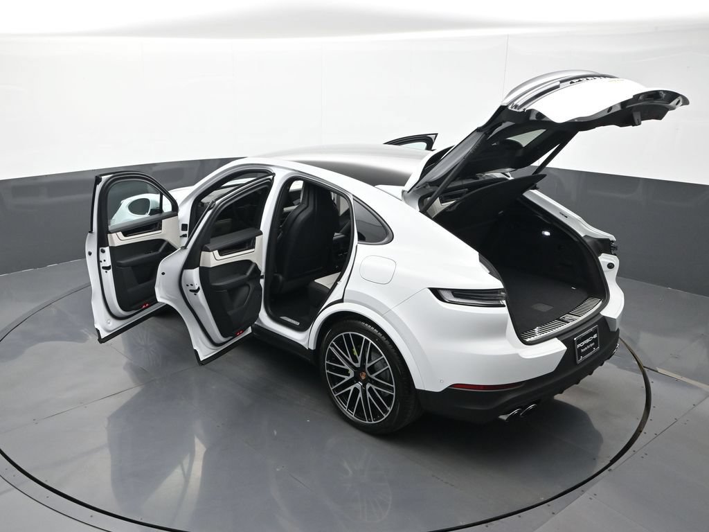 New 2026 Porsche Cayenne E-Hybrid Coupe AWD/4WD image 29