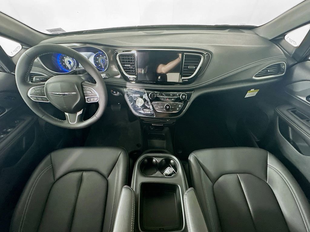 New 2026 Chrysler Pacifica Select FWD image 9