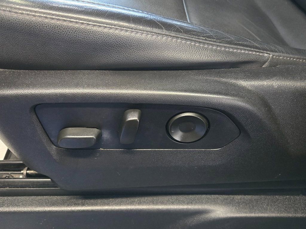 Used 2021 Chevrolet Tahoe Z71 w/ Z71 Signature Package image 12