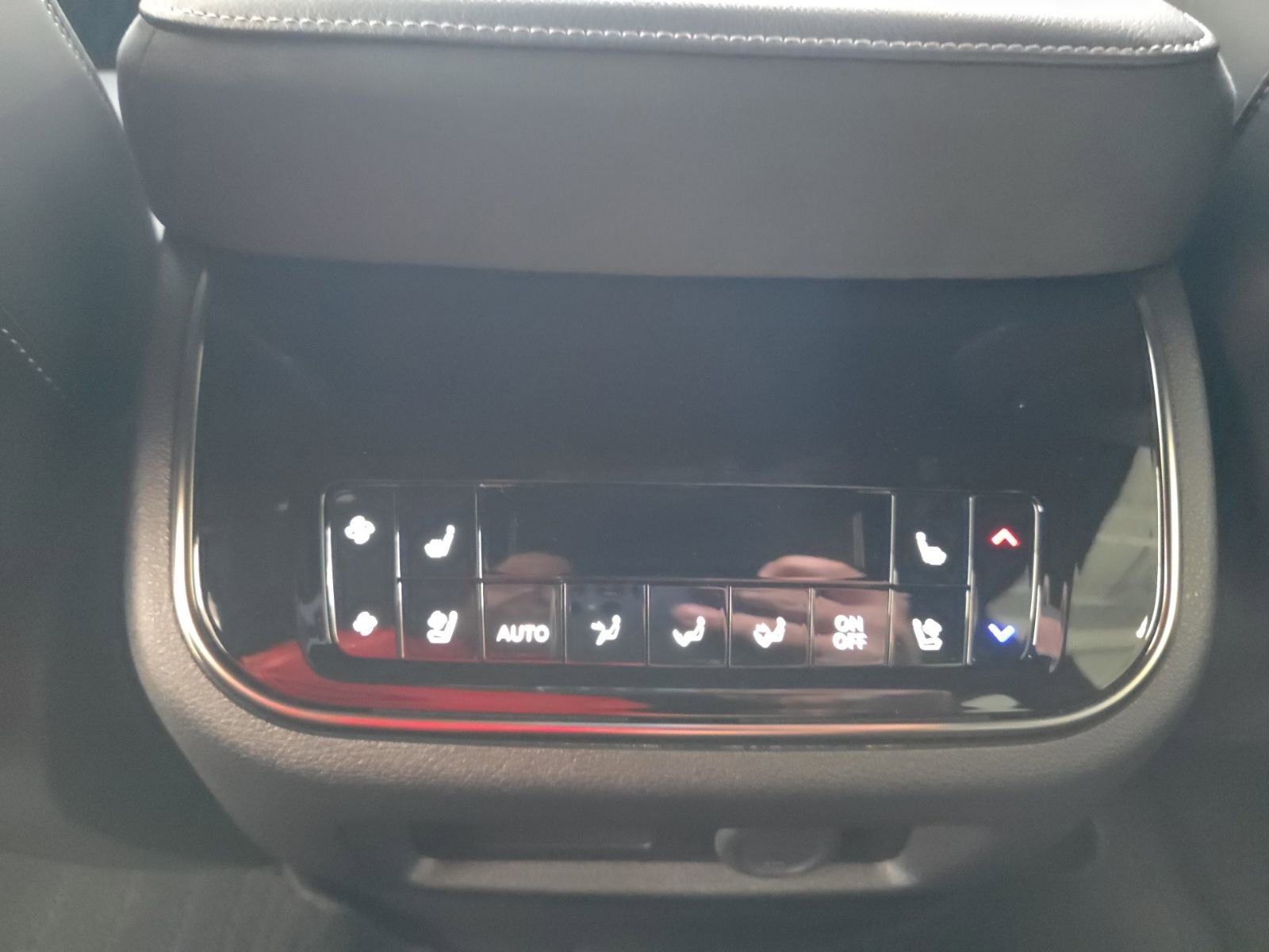 New 2026 INFINITI QX80 4WD image 29