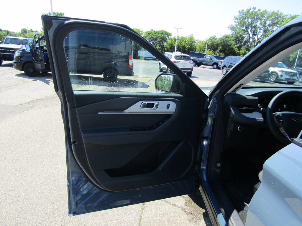 New 2026 Ford Explorer Active w/ Active Comfort Package AWD/4WD image 26